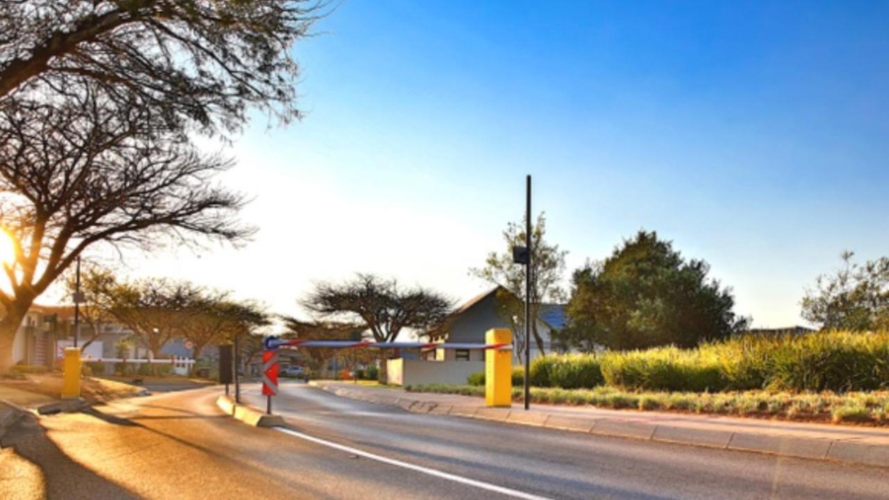Caza Blanca Apartments Boksburg Kültér fotó