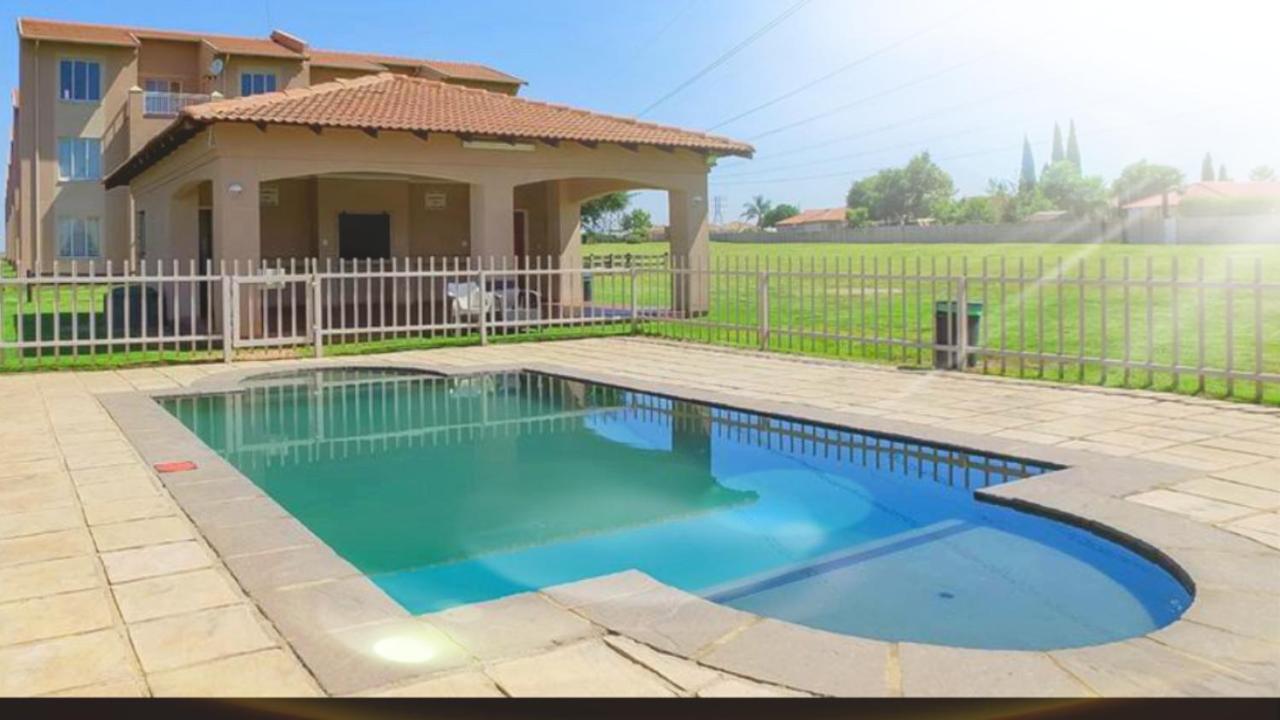 Caza Blanca Apartments Boksburg Kültér fotó